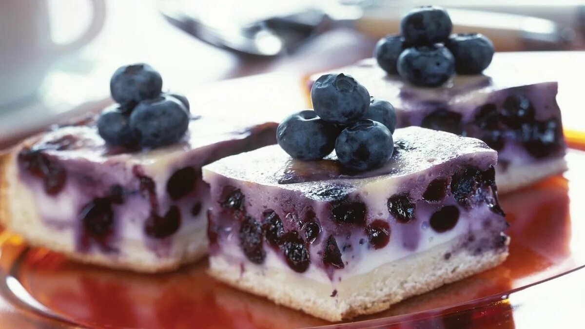 Jogurtový koláč s borůvkami – sladkost bez výčitek