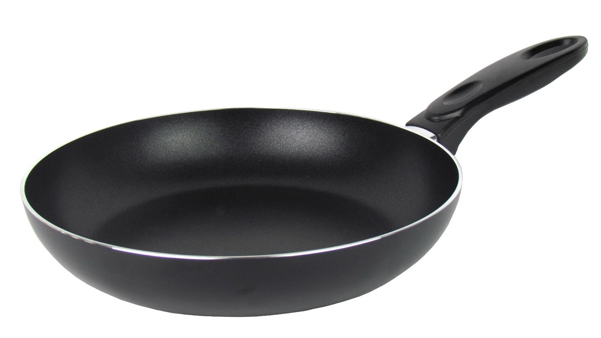 V čem je rozdíl mezi litinovou, nepřilnavou a ocelovou pánví? Kterou vybrat?