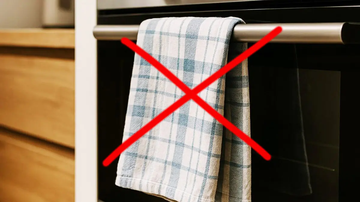Sbohem utěrkám na dvířkách trouby: nový praktický trend pro ukládání v roce 2026