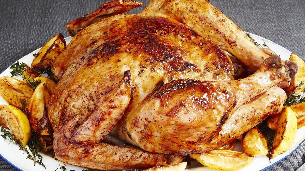 Kuchařský trik pro šťavnatost: Tajný recept na dokonale pečené kuře