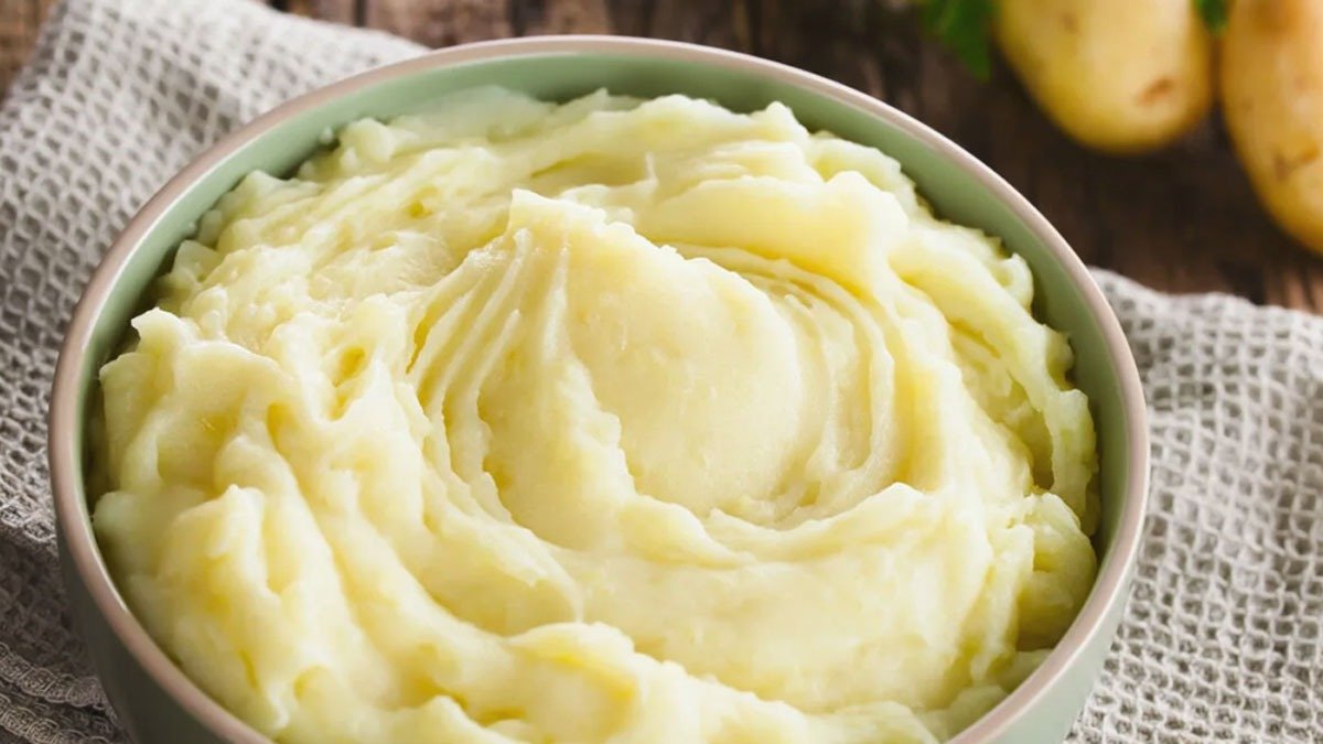 Bramborová kaše jako v restauraci – jednoduchá technika pro jemnou a nadýchanou texturu bez mixéru