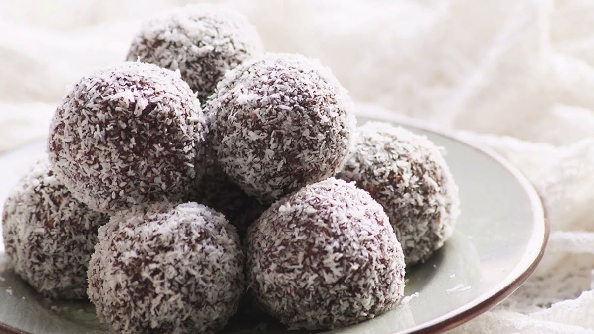 Kořeněné pomerančové kokosové koule: rychlý sváteční dezert pro hosty 2 Kořeněné pomerančové kokosové koule: rychlý sváteční dezert pro hosty