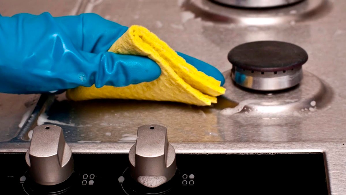 „Dokonalá čistota“ jak vyčistit připálené skvrny z nerezové varné desky pomocí bezpečných produktů 23 „Dokonalá čistota“ jak vyčistit připálené skvrny z nerezové varné desky pomocí bezpečných produktů