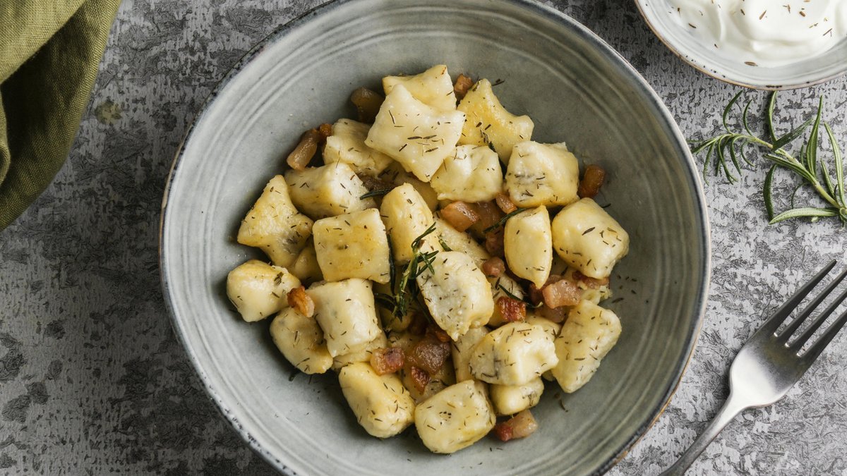 Připomínají noky a patří k neodmyslitelné součásti svátečních stolů v českých horských regionech Recept se předává z generace na generaci