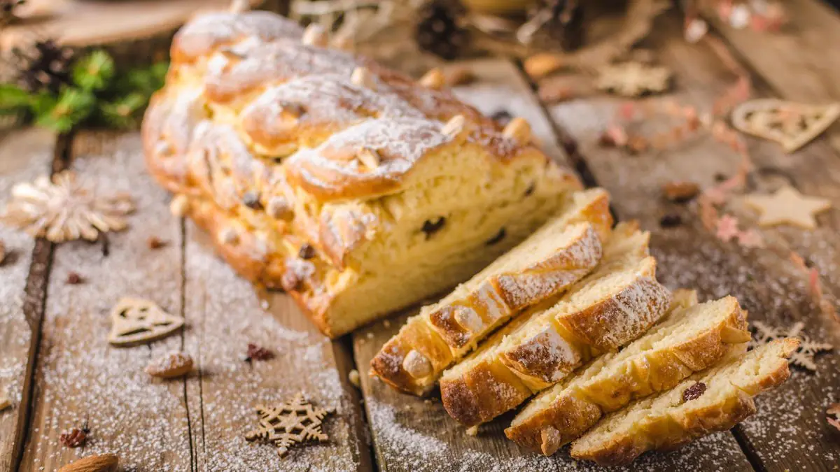 Jak správně péct vánočku a jakou zvolit teplotu pro elektrickou a plynovou troubu