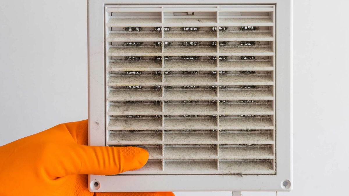 Jak čistit ventilační krytky pro lepší proudění vzduchu a méně prachu.jpg