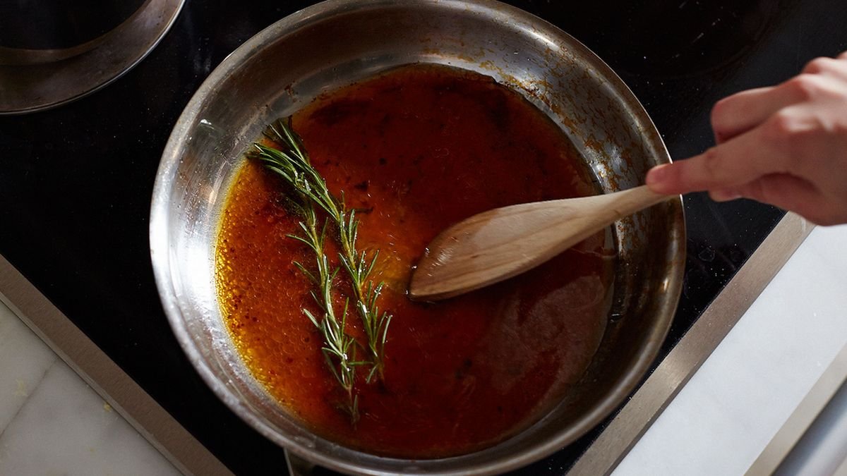 Tekuté zlato Proč byste neměli vylévat vodu po vaření těstovin do dřezu 3 Tekuté zlato Proč byste neměli vylévat vodu po vaření těstovin do dřezu