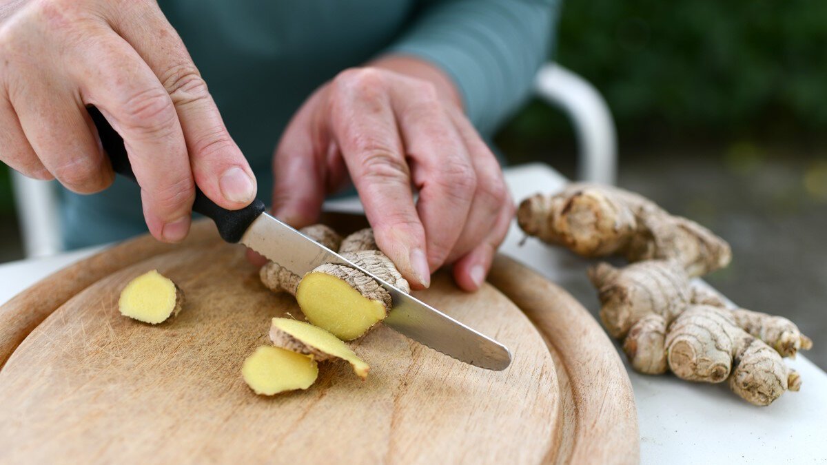 Vařit pomerančové slupky se zázvorem k čemu je to dobré a jak to používat