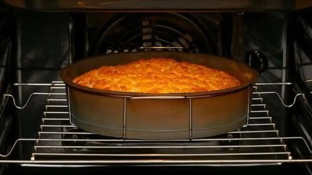 Kolik stojí hodina pečení koláče? Zjistěte, zda se nevyplatí víc koupit ho v cukrárně 2 Kolik stojí hodina pečení koláče? Zjistěte, zda se nevyplatí víc koupit ho v cukrárně