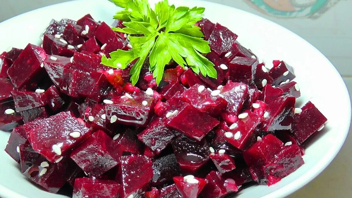 Vařím červenou řepu doměkka dvakrát rychleji a bez ztráty barvy