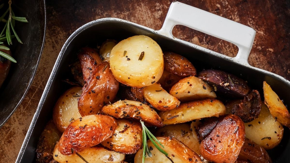 Pečené brambory v horkovzdušné fritéze budou „krásně křupavé“, když se budete řídit 3 jednoduchými tipy