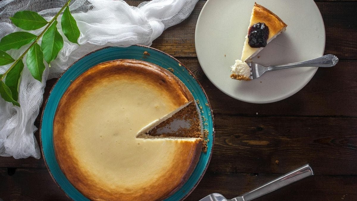 Cheesecake neklesne ani nepraská. Klíčem k dokonalému koláči je teplota pečení