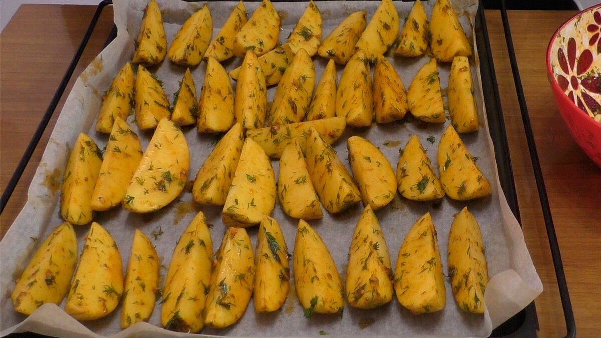 Na vánoční večeři – pečené brambory s uzenou makrelou