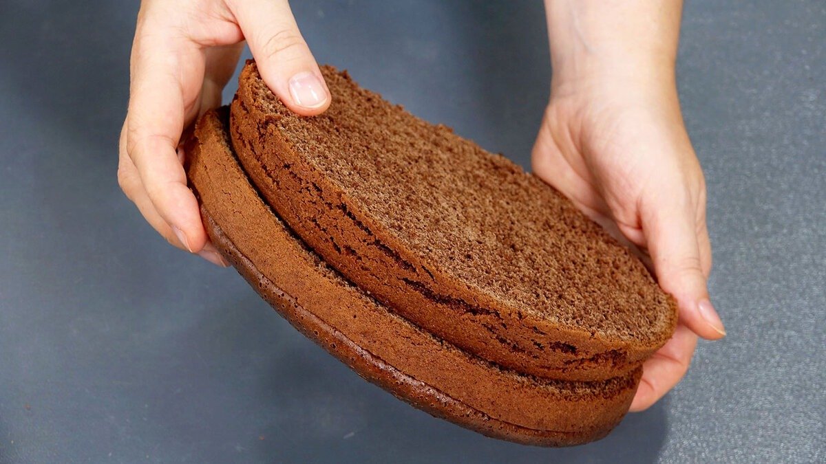 Medový dort za pár minut: nadýchaný, rozplývá se na jazyku a bez zbytečného trápení s korpusy