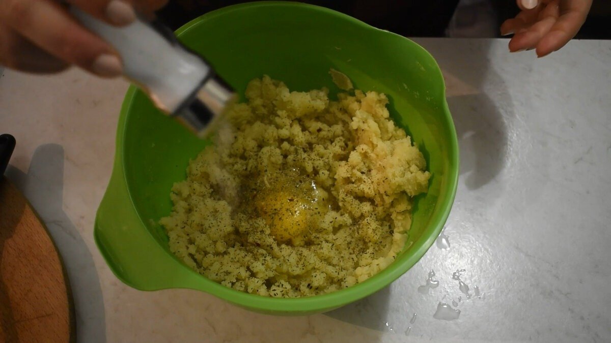 Připomínají noky a patří k neodmyslitelné součásti svátečních stolů v českých horských regionech Recept se předává z generace na generaci 3 Připomínají noky a patří k neodmyslitelné součásti svátečních stolů v českých horských regionech Recept se předává z generace na generaci