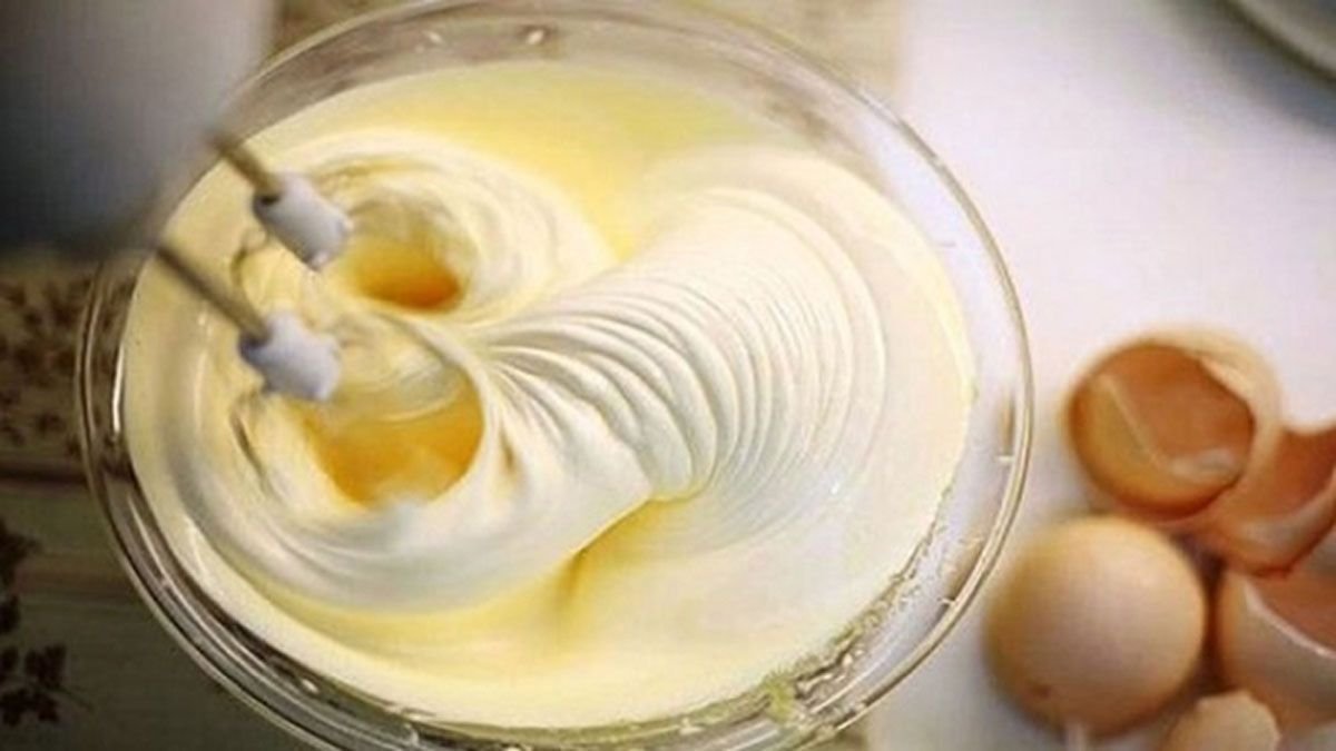 Karpatku bez pečení dělám za půl hodiny. Každý, kdo ji ochutná, prosí o recept 2 Karpatku bez pečení dělám za půl hodiny. Každý, kdo ji ochutná, prosí o recept