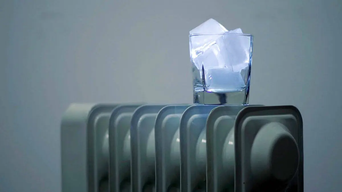 Proč jsou radiátory studené dole? Použijte jednoduchý trik odborníků a budou hřát rovnoměrně 1 Proč jsou radiátory studené dole? Použijte jednoduchý trik odborníků a budou hřát rovnoměrně