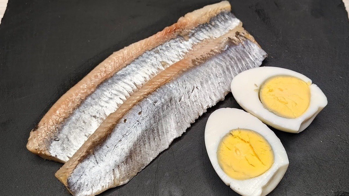 Neodoláte: na Nový rok připravíme výbornou pomazánku ze sleďe, ideální na chlebíčky 2 Neodoláte: na Nový rok připravíme výbornou pomazánku ze sleďe, ideální na chlebíčky