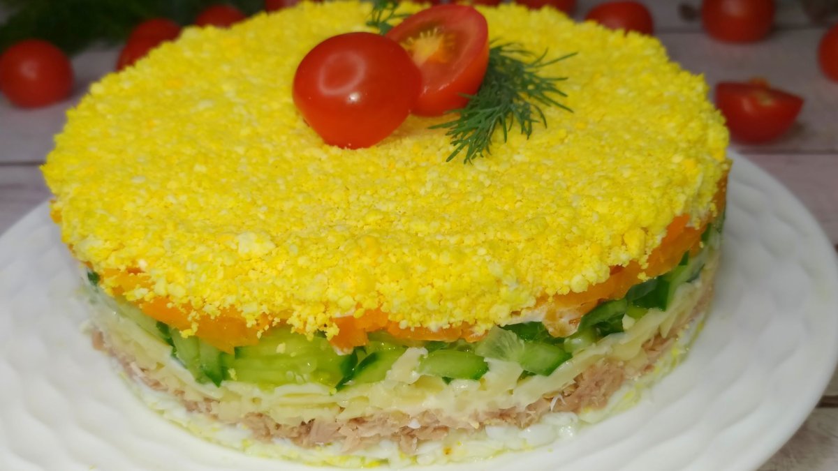 Tohle je nejlepší salát na Štědrý den i Vánoce. Stačí ochutnat jednou a jste ztraceni