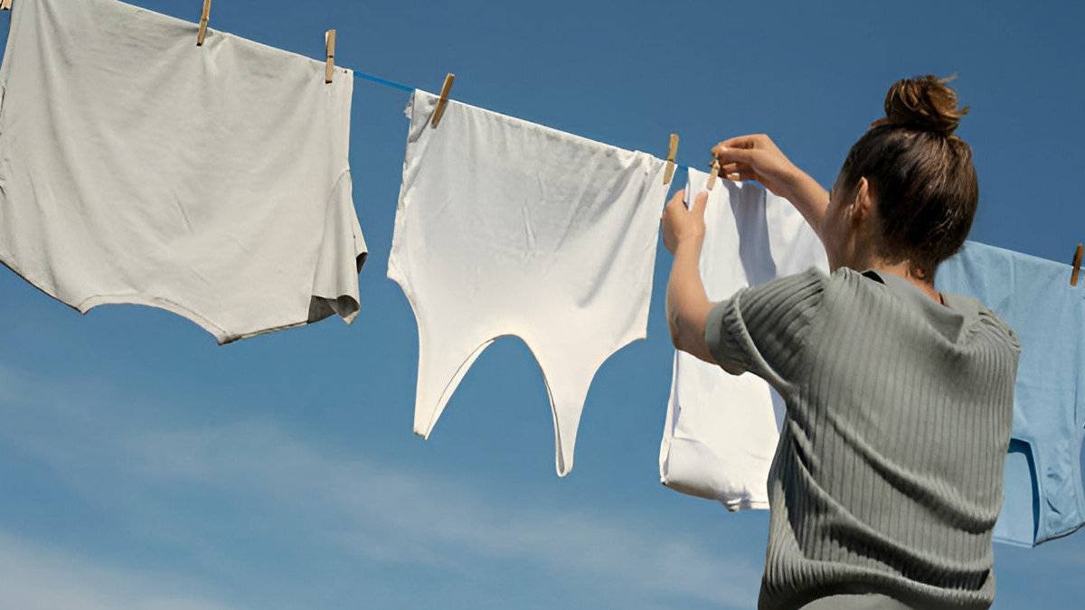 Trik, díky kterému vaše prádlo schne mnohem rychleji – i bez sušičky 3 Trik, díky kterému vaše prádlo schne mnohem rychleji – i bez sušičky