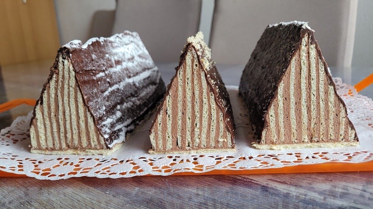 Zákusek „Karpaty“. Recept na dezert s tenkými pláty a jemným krémem