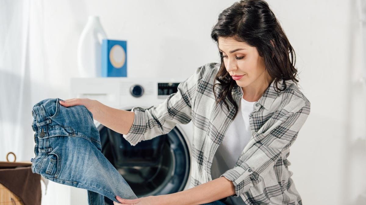 Úkon, který byste před praním džínů měli vždy udělat