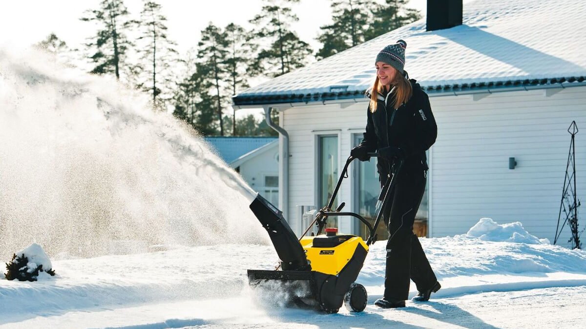 Nebudete věřit, jak moc tento doplněk usnadňuje zimní čištění terasy 3 Nebudete věřit, jak moc tento doplněk usnadňuje zimní čištění terasy