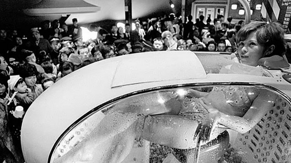 V Japonsku se začala prodávat „pračka na lidi“ – tvůrci tvrdí, že myje tělo i duši