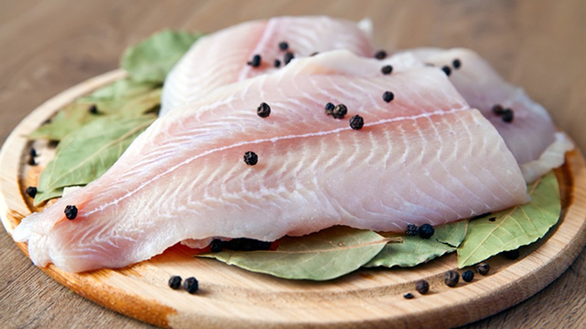 Víte, jaké běžné ryby z obchodu v Česku je lepší jíst s velkou opatrností – a ideálně se jim vyhnout?