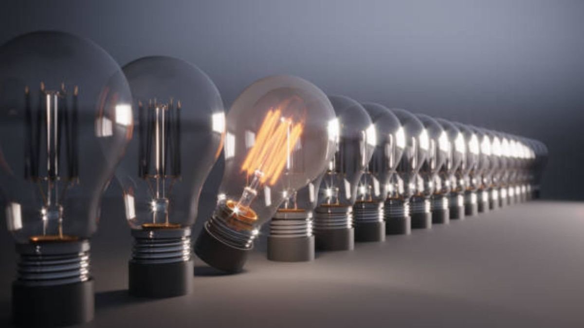 Vypínat světlo není to hlavní: ministerstvo energetiky vysvětlilo, která žárovka ve skutečnosti spotřebuje více elektřiny 3 Vypínat světlo není to hlavní: ministerstvo energetiky vysvětlilo, která žárovka ve skutečnosti spotřebuje více elektřiny