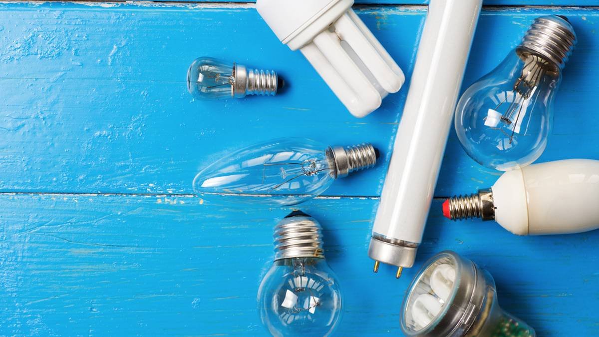 Vypínat světlo není to hlavní: ministerstvo energetiky vysvětlilo, která žárovka ve skutečnosti spotřebuje více elektřiny