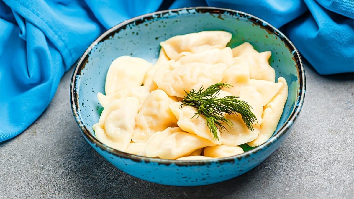 Nejlepší náplň do ruských pirohů. Jakmile ji jednou vyzkoušíte, už se ke starému receptu nikdy nevrátíte.