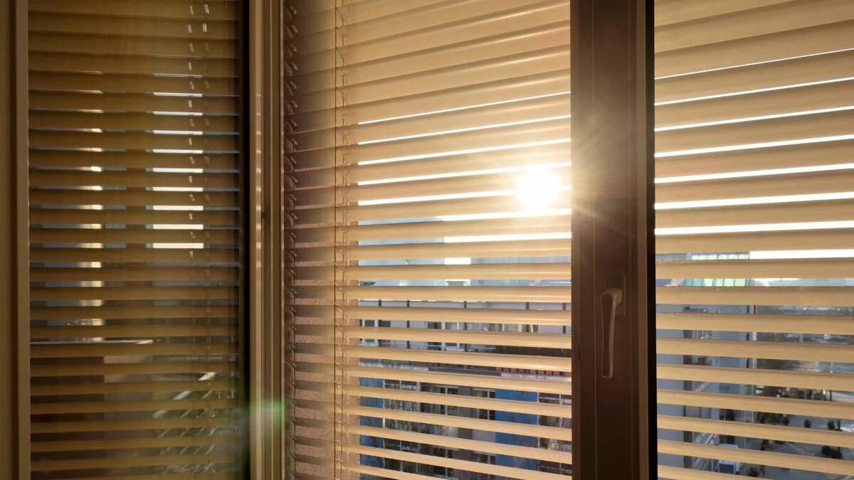 6 jednoduchých způsobů, jak udržet doma chlad bez klimatizace a ventilátoru podle odborníků