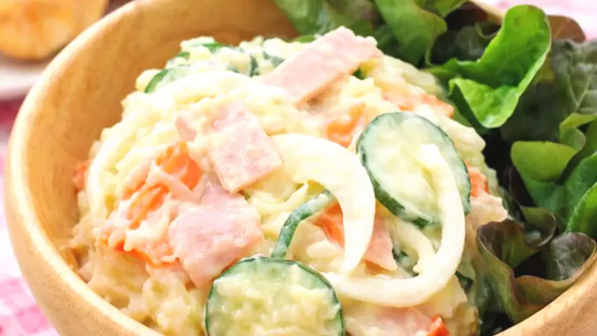 Zkuste ho přidat do bramborového salátu, nebudete litovat! Jedna lžíce dodá profesionální chuť! Jednoduchý recept, který výrazně vylepší bramborový salát