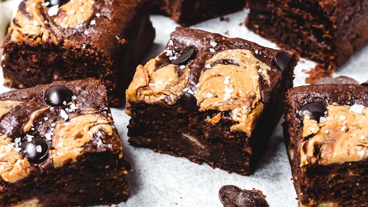 Brownies s čokoládovými lupínky: recept na překvapivý a návykový dezert