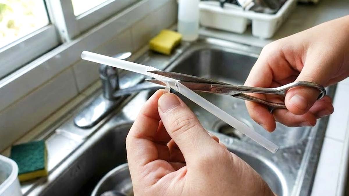 „Ucpaný odtok? Zkuste jen tuhle „věc“, kterou máte doma“ – bez silných čističů ho uvolníte za 5 minut