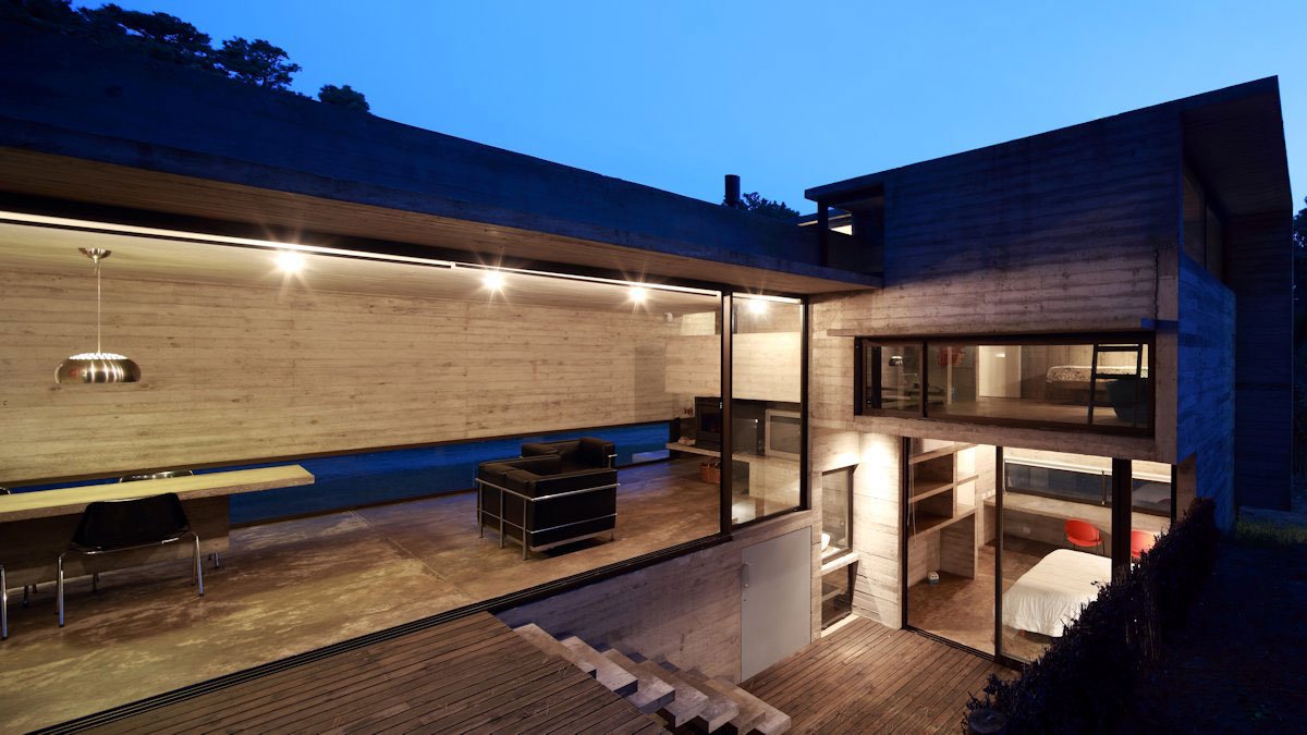 13 modelů terasy u domu bez plotu, které zůstanou bezpečné a vypadají luxusně