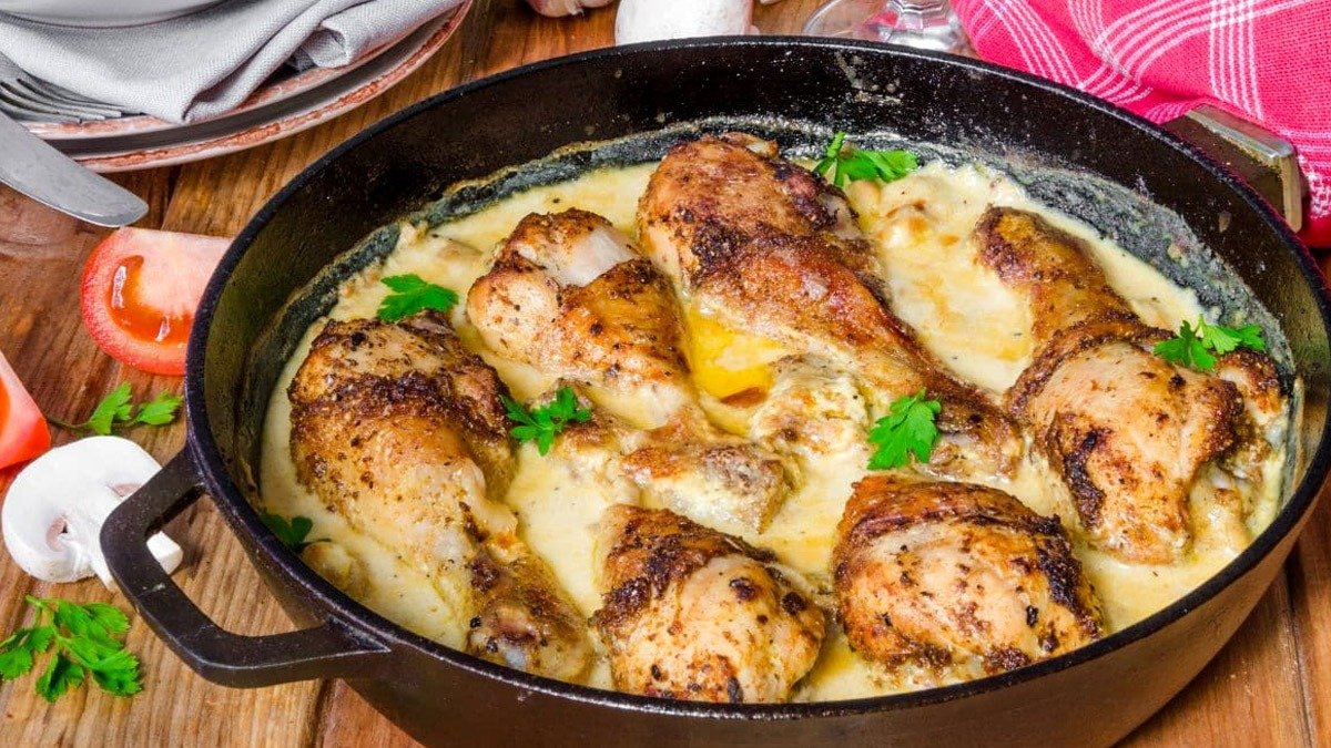 Zapomenete na pečené brambory. Peču vějíře s rozmarýnem a mořskou solí. Jednodušší to už být nemůže a vůně je jako v restauraci