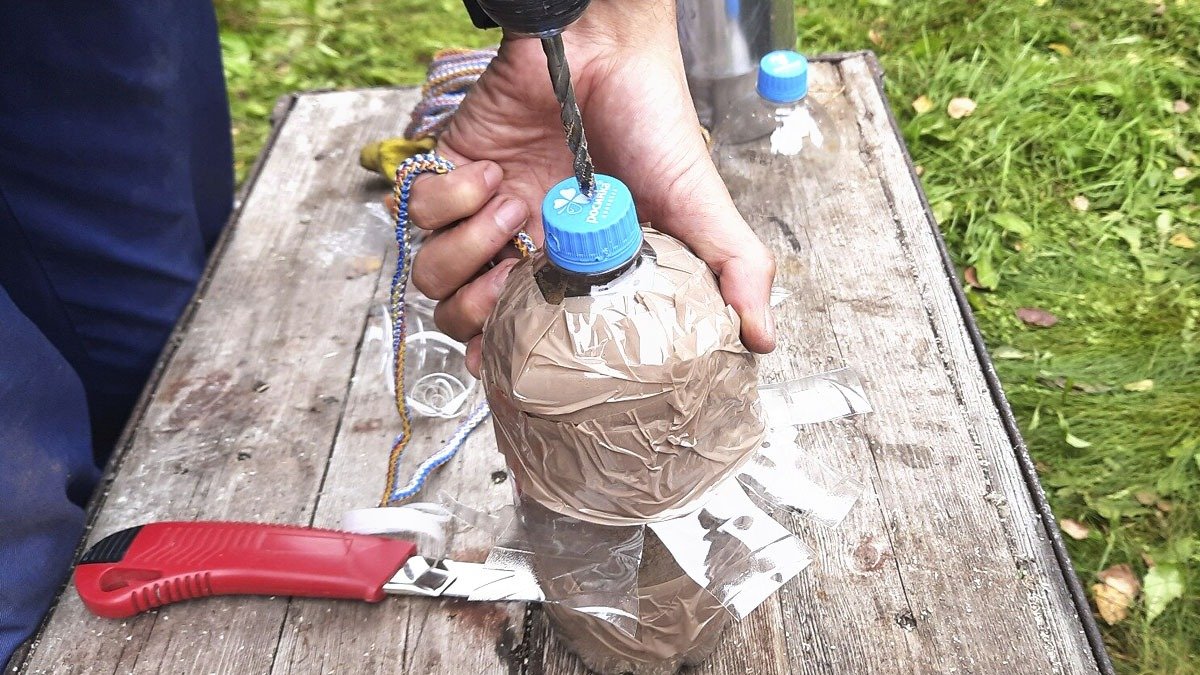 Vezměte plastovou láhev – a saze vyletí z komína raz dva: vyčistit kamna bez soli a škrobu je snadné 2 Vezměte plastovou láhev – a saze vyletí z komína raz dva: vyčistit kamna bez soli a škrobu je snadné