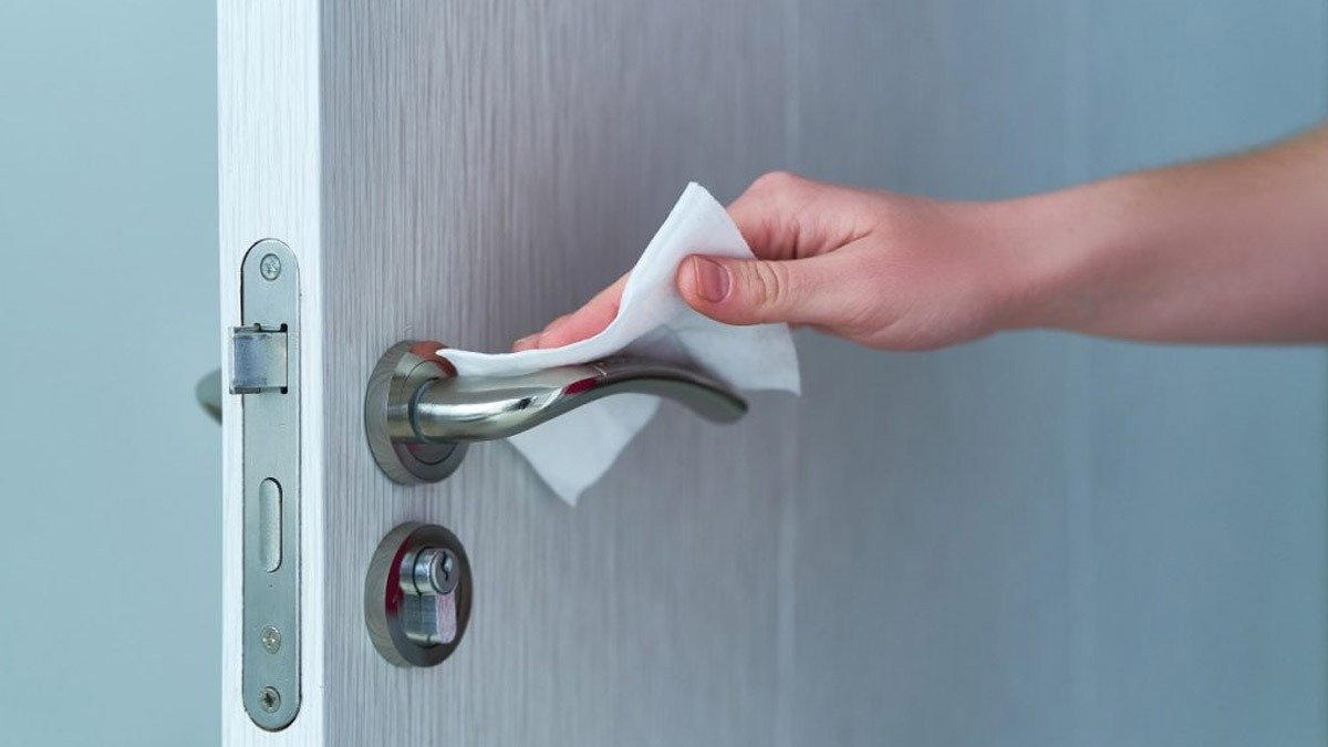 Postřik klik octem doma: proč je to nutné a proč se to doporučuje