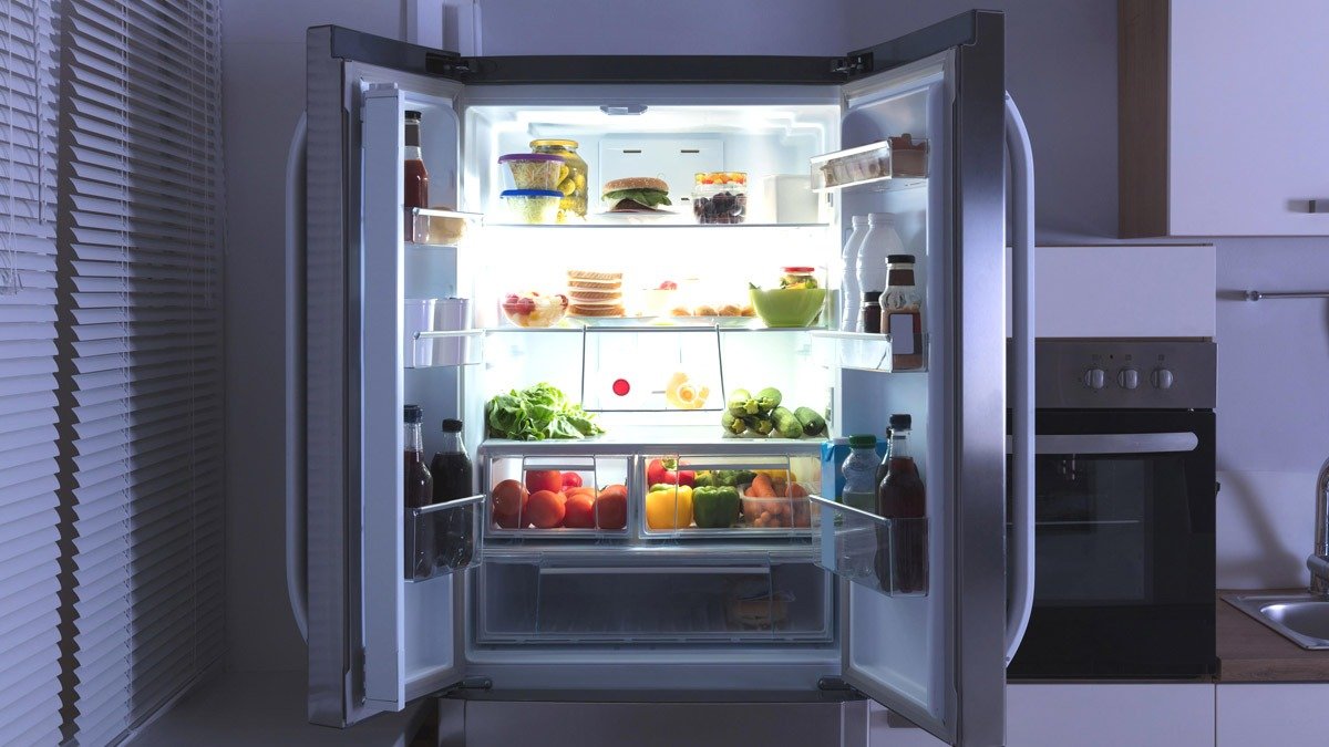 Proč dávat čajové sáčky do lednice: tajemství, které by měl znát každý