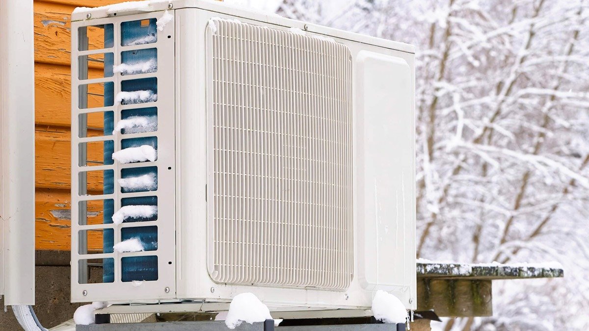 Když je přísně zakázáno pustit klimatizaci na topení: může vám zničit zařízení