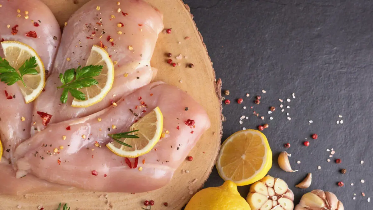 Kuřecí špízy pečené v troubě. Perfektní recept na nízkokalorickou večeři