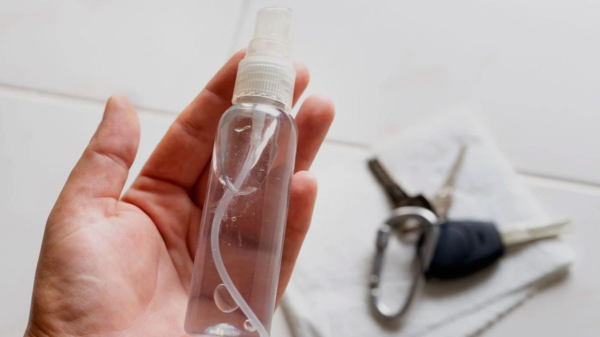 Postřik klíčů octem: k čemu slouží a proč se doporučuje?