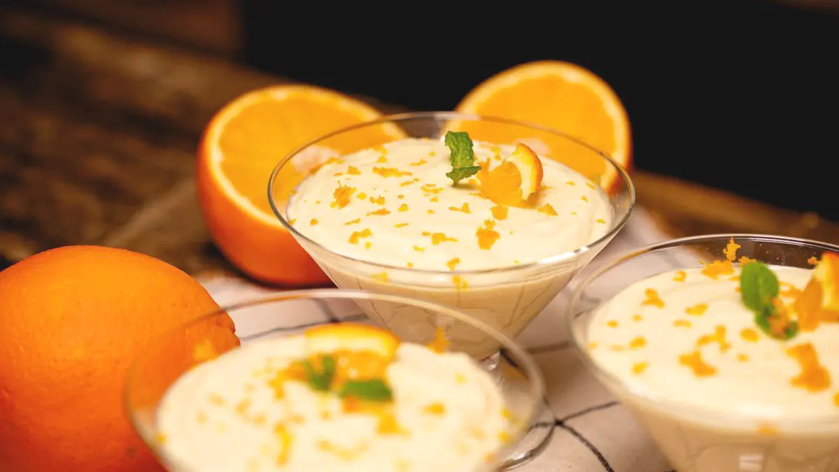 Vezmu pomeranč, smetanu a želatinu: zimní dezert chutnější než zmrzlina — připravíte ho raz dva