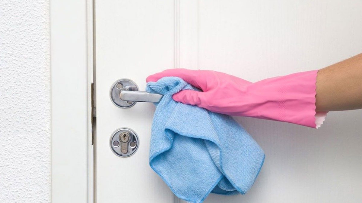 Postřik klik octem doma: proč je to nutné a proč se to doporučuje