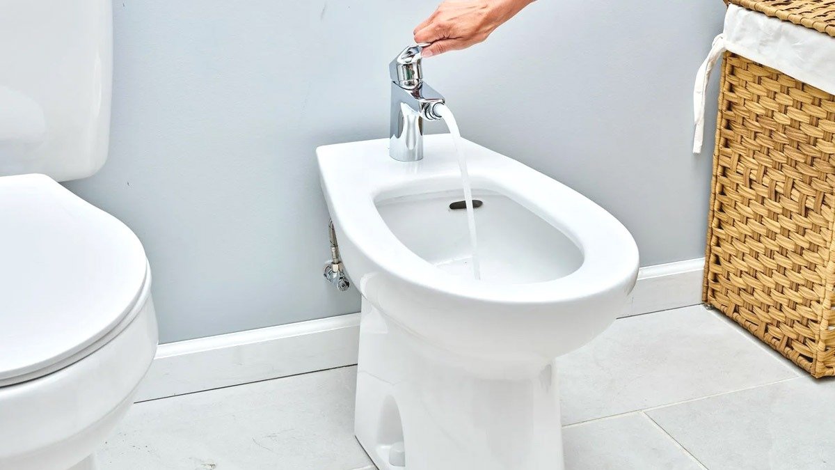 Proč toaletní papír mizí, zatímco miliony lidí přecházejí na bidety