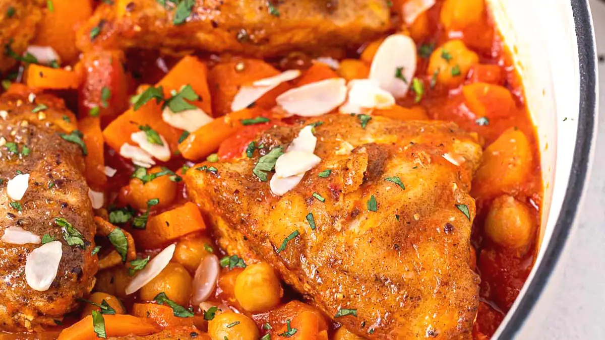 Toto kuřecí ragú je ideální pro chladné měsíce a takto ho připravíte