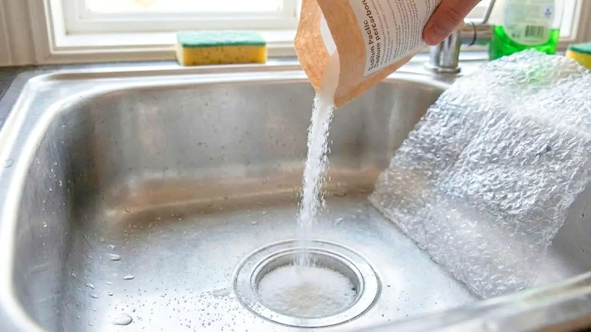 Po rozbalení zásilky použijte zbylou bublinkovou fólii – způsob využití, který by překvapil i vaši maminku 2 Po rozbalení zásilky použijte zbylou bublinkovou fólii – způsob využití, který by překvapil i vaši maminku