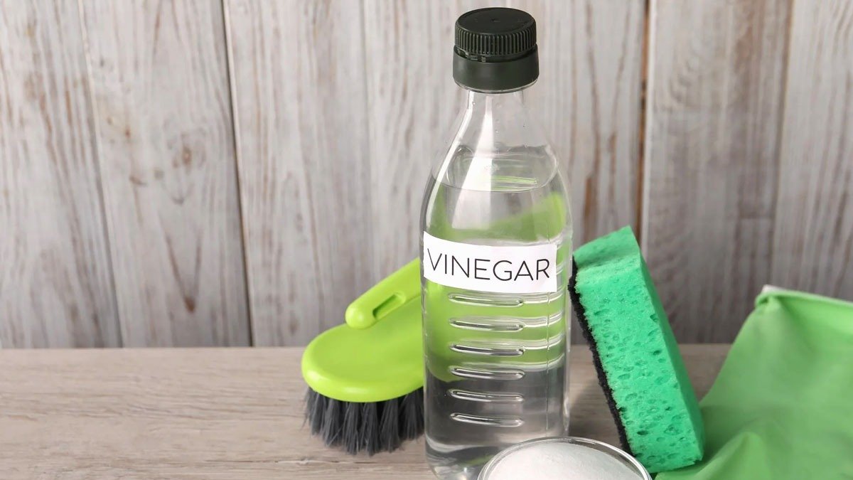 Postřik klíčů octem: k čemu slouží a proč se doporučuje?